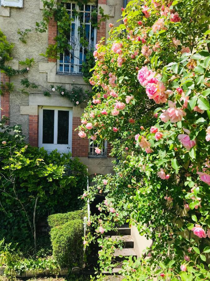La Maison Des Roses Moulins  Buitenkant foto